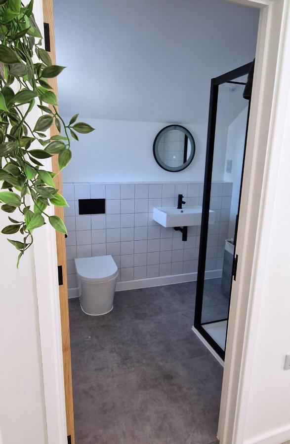 Town Location - 5 Min Walk To Beach - Dog Friendly New Quay Kültér fotó